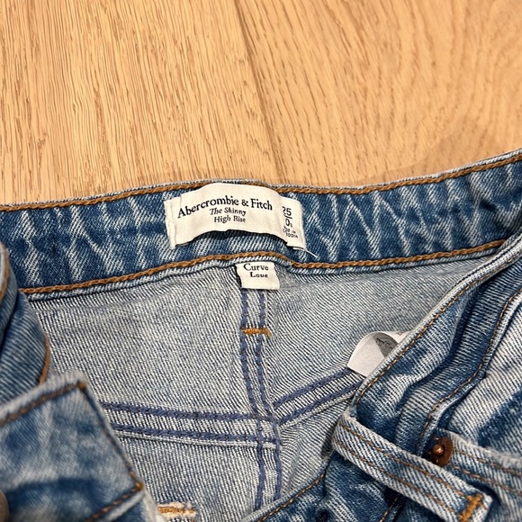 Abercrombie the skinny high rise - Picture 2 of 3